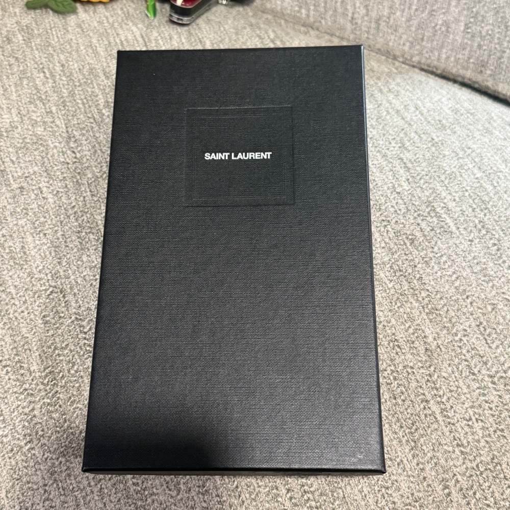 Yves Saint Laurent Gray Gold Wallet Sophisticated Design - Picture 16 of 16